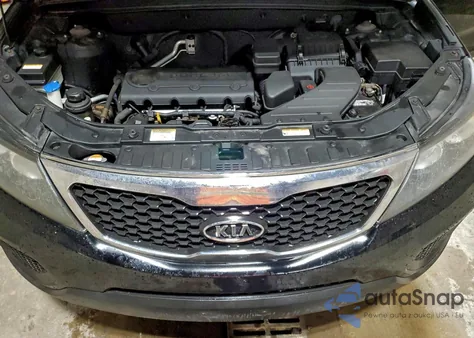 2011 Kia Sorento Base z USA, uszkodzony, nr VIN 5XYKTCA13BG004467